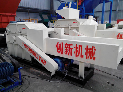 轻薄料粉碎机与彩钢瓦撕碎机的配置与价格分析——以巩义市创新机械为例