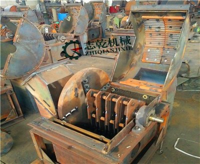 大型木材粉碎机 高效加工与环保利用的关键设备